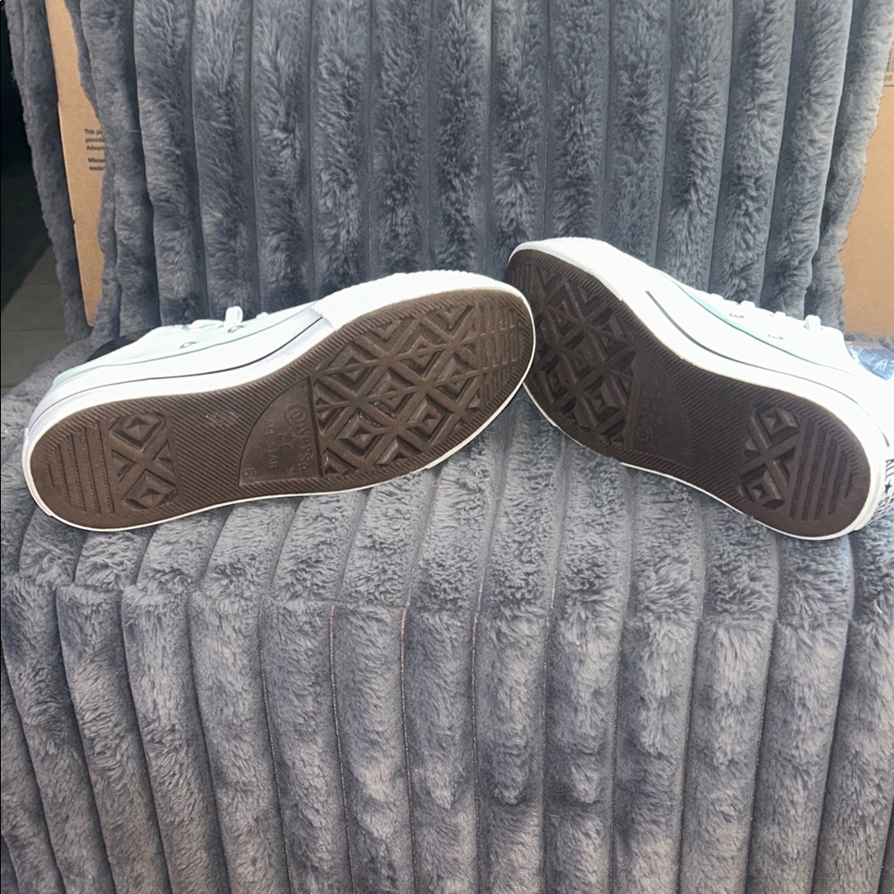 Light Teal Converse Platforms size 8 - Picture 6 of 10